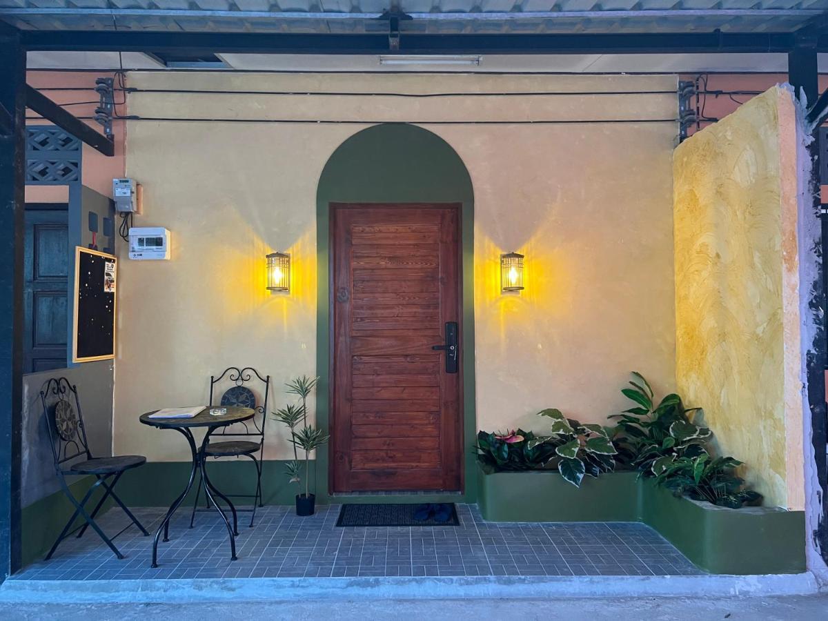 Sierra Hostel Nai Yang Экстерьер фото