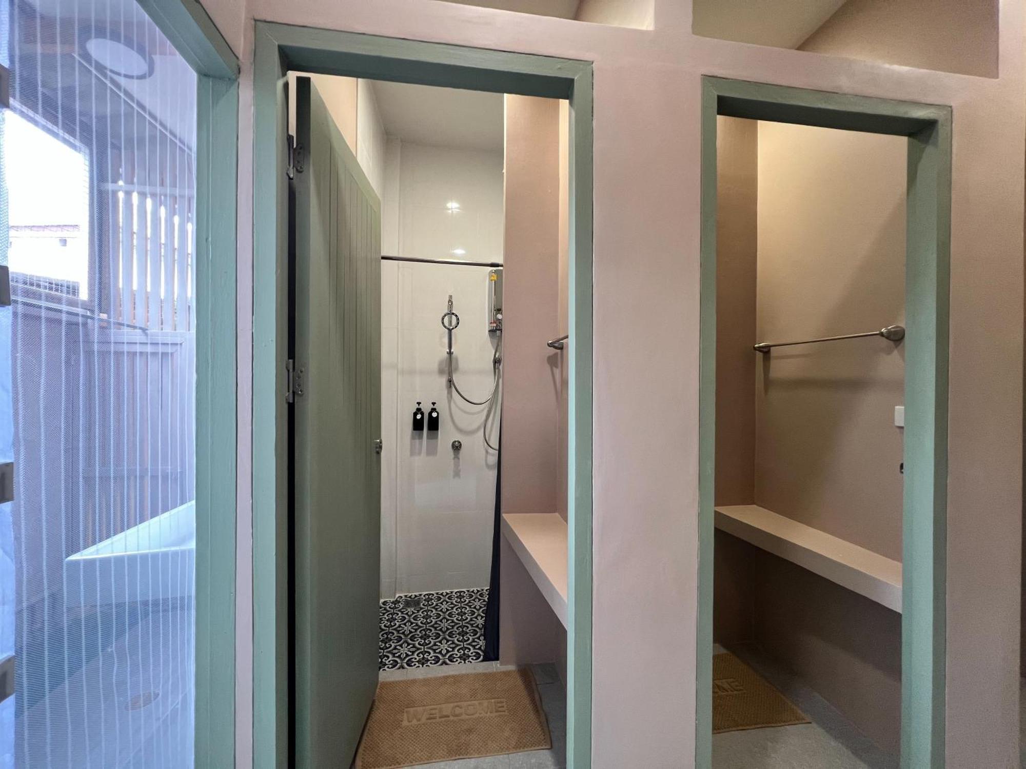Sierra Hostel Nai Yang Экстерьер фото